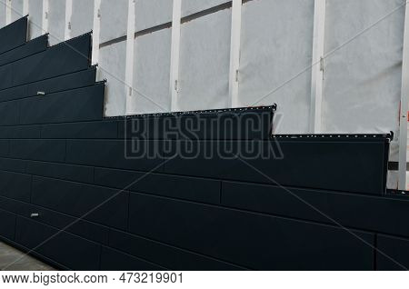 The Vapor Barrier Film Is Usually Mounted On A Substrate Made Of Wooden Prisms, Thermal Insulation O