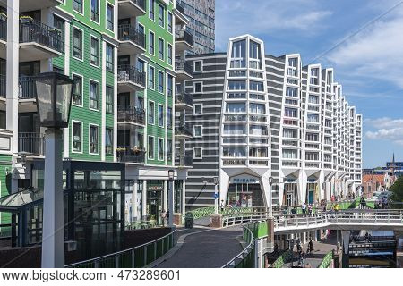 Zaandam, Netherlands - August 07, 2022: Modern Architecture At The Ankersmidplein In Downtown Zaanda