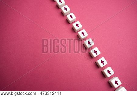 Sequential Chain Of Arrows. Set Course, Make Your Way. Moving Forward, Step By Step. Motivation, Sel