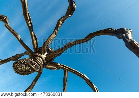 Ottawa, Canada - April 2, 2020: The Maman Statue In Ottawa In A Sunny Day, Canada