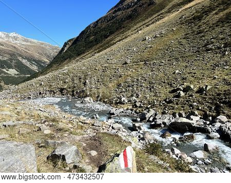 Alpine Mountaineering Signposts And Markings In The Mountainous Area Of The Albula Alps And Above Th