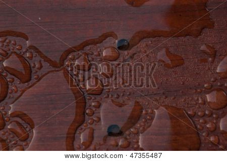 Vatten Beading på nyligen slutna däck