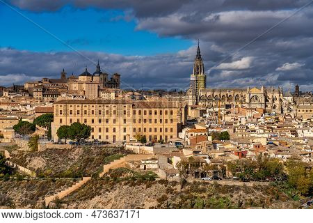 Toledo, Spain - Nov 30, 2022: Old City With Its Alcazar, Royal Palace Over The Tagus River Sinuosity