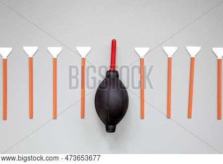 Sensor Cleaning Kit, Layout Of Cleaning Kit For Digital Cameras, Cleaning Sensor With Small Brush An