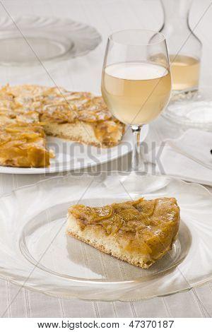 Pfirsich-Torte mit Wein