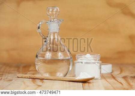 Baking Soda - Sodium Bicarbonate And Vinegar, On Wooden Background
