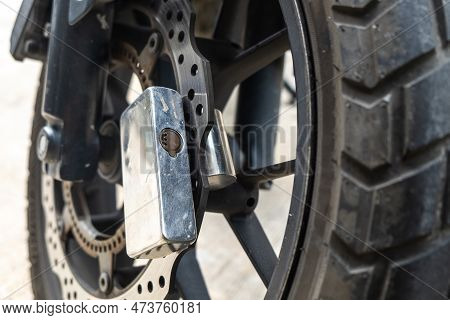 Super Strong Stainless Motorcycle Anti Theif  Lock, Front Wheel Motorcycle Protection Tools Instrume