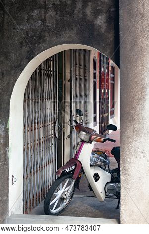 Georgetown, Penang, Malaysia - September 01, 2014: Chinese House At Lebuh Armenia, One Of The Main S