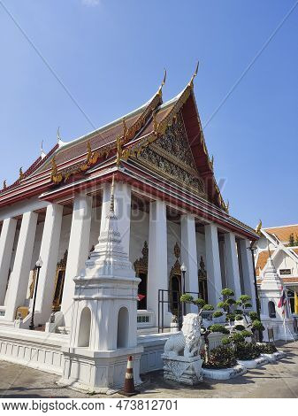 Bangkok, Thailand- 14 Feb, 2023: Wat Prayun Wongsawat Worawihan Buddhist Temple In Bangkok, Thailand