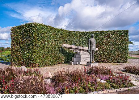 Copenhagen, Denmark - September 13, 2010: Bronze Statue Of Danish King Frederik Ix, 9th, With Cement