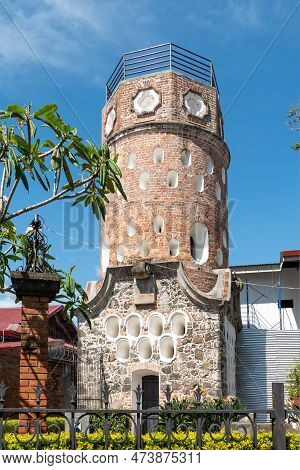 Heredin, Costa Rica - December 27, 2022: Fortín In Heredia. Historical Monument Built In The 19th Ce
