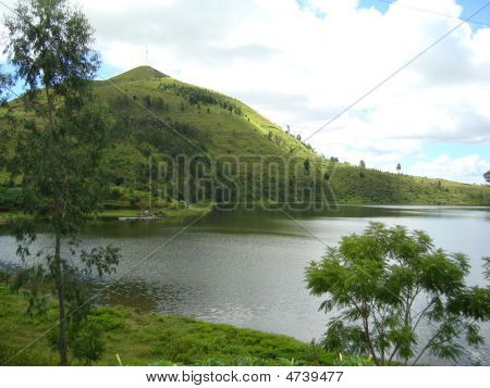 Jezero Itasy