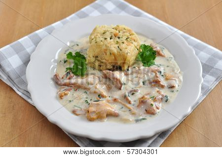 German Bread Dumplings with chanterelle mushroom sauce