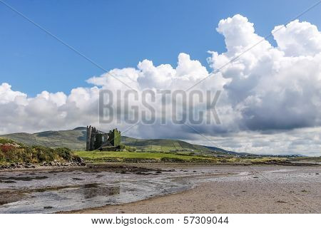 Ballycarbery Castle