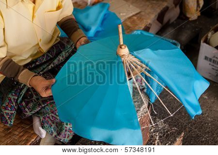 How To Make The Process Umbrella Made ??of Paper / Fabric. Arts And Crafts Of The Village Bo Sang, C