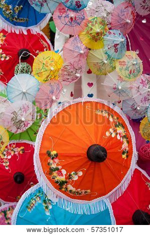 Umbrella Made ??of Paper / Cloth Arts And Crafts Of The Village Bo Sang, Chiang Mai Thailand.