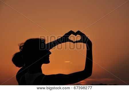 Girl in love