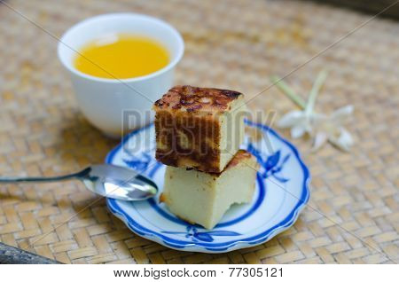 Coconut Custard Squares (khanom Maw Kaeng).