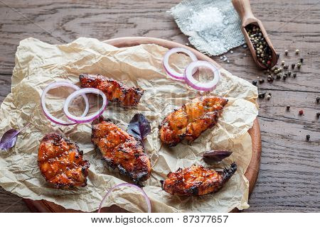 Grilled Chicken Breasts In Hot Mango Sauce