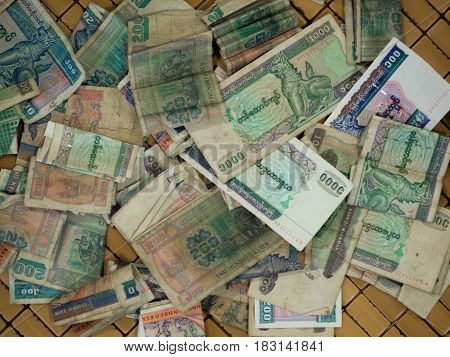 COLOR PHOTO OF OLD MYANMAR KYATS (CURRENCY OF BURMA)