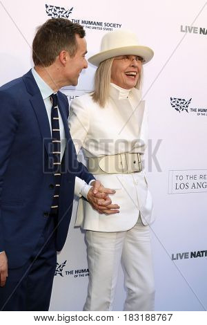LOS ANGELES - APR 22:  Guest, Diane Keaton at the 2017 The Humane Society Gala at Parmount Studios on April 22, 2017 in Los Angeles, CA
