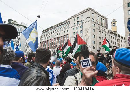 Pro-palestinian Demonstrators Contest The Jewish Brigade