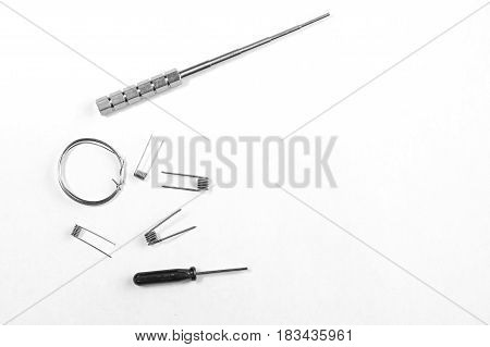 Set For Winding Coils For Vaping Atomizer Consists Of A Coils, Cantala, Screwdriver And Micro Coil J