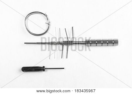 Set For Winding Coils For Vaping Atomizer Consisting Of Cantala, Screwdriver And Micro Coil Jig With