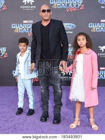 LOS ANGELES - APR 19:  Vin Diesel, Hania Sinclair and Vincent Sinclair arrives for the 