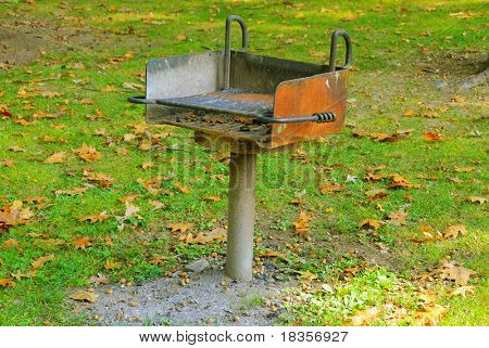 Barbaque grill durante un caldo giorno d'estate