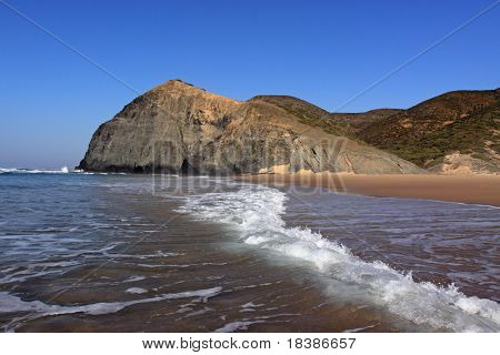 vista della spiaggia costa in Algarve, Portogallo - Barriga beach, vicino a Aljezur