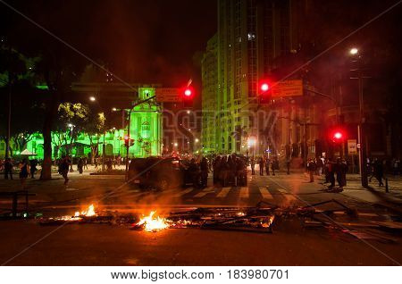 Rio De Janeiro / Greve Geral / Caos Nas Ruas