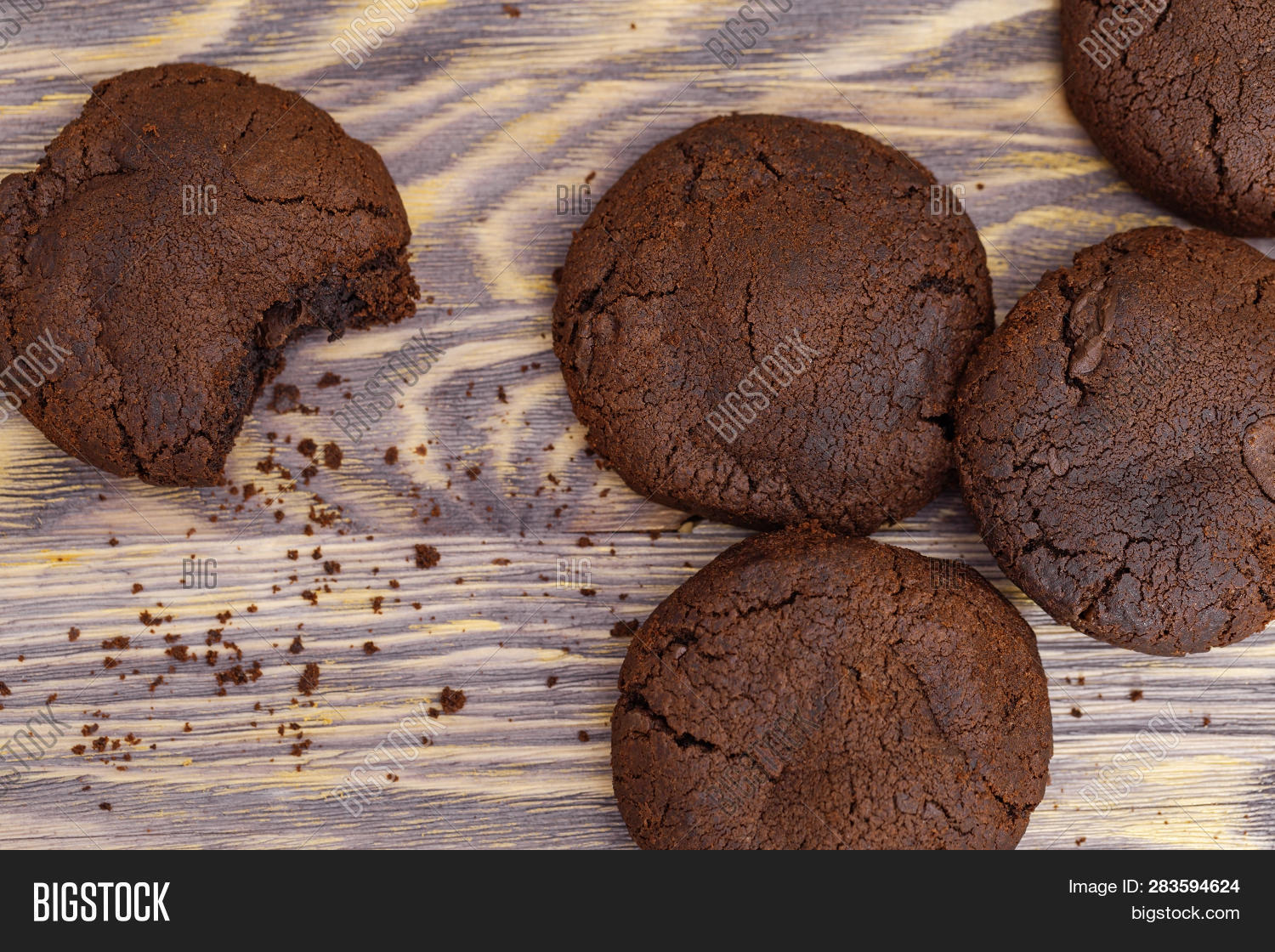 Brownandround