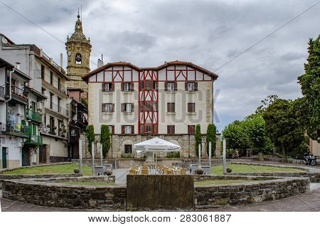 Hondarribia, Guipuzcoa, Spain, August 2013: Old Houses In The Center Of Hondarribia, A Town In Gipuz