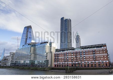 London, Uk - May 20, 2017. London Cityscape Across The River Thames With A View Of The Oxo Tower, Se
