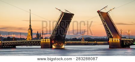 Raising Palace Bridge (dvortsovy), Saint Petersburg, Russia. It Is A Landmark Of St Petersburg. Pano