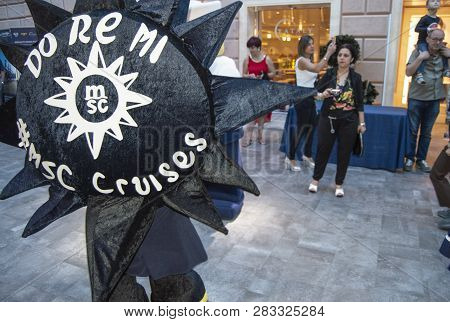 Puppets And Mascots At The Childrens Pirate Party With Animators And Entertainment For Young Childre