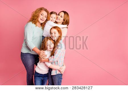 Close Up Family Girlish Present Photo Set Foxy Little Girls Mom Granny Five Stand Close Tight Smile 