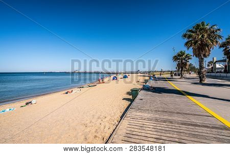 4th January 2019, St Kilda Melbourne Australia : St Kilda Beach View On Hot Sunny Summer Day In Sain
