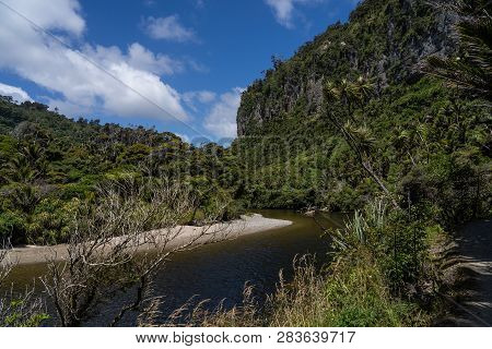 Pororari River Track, Landscape On The Pororari River Track, New Zealand, South Island, Wild New Zea