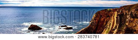 Crohy Arch In Donegal, Ireland With Sea And Mountain