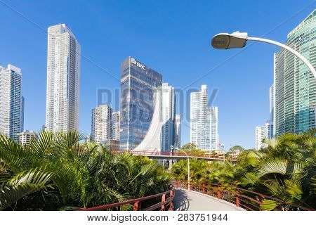 Panama City Panama January 2019 Pedestrian Bridge Between The Panama City Palms In A Sunny Day. Thes