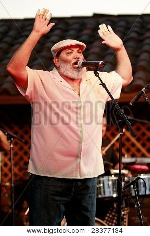 SANTA YNEZ, CA - 30 maj: Poncho Sanchez på 