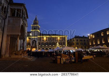 Modena, Emilia Romagna, Italy. December 2018. Piazza Maggiore