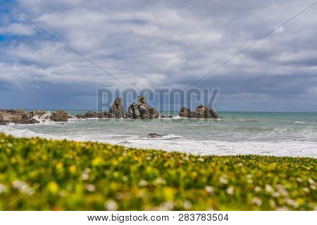 Amazing Coastline At Cape Foulwind Westport New Zealand, Great Coast With The Waves Of The Ocean In 
