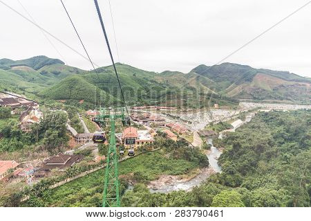 Da Nang, Vietnam, January 03, 2019 : The Cable Car For Transportation From The Ground To The Top Of 