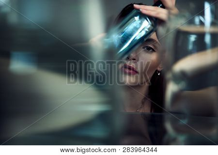 Beauty Portrait Of Girl With Water And Reflections. Hight Quality Retouching Photo. Fashion Model.