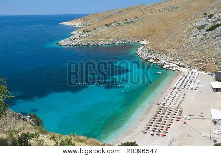 la bellissima costa dell'Albania meridionale nei pressi di Himare