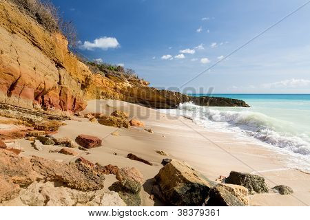 Sint Maarten Cupecoy Beach