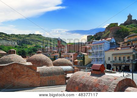 Antigos banhos de ácido sulfúrico em Tbilisi